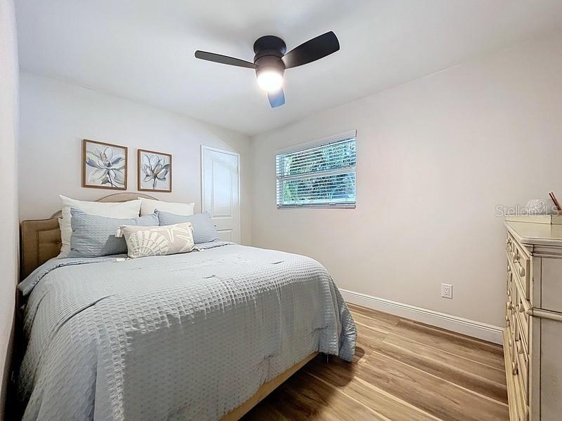 Image 27 of 37 For 3501 Paxton Avenue