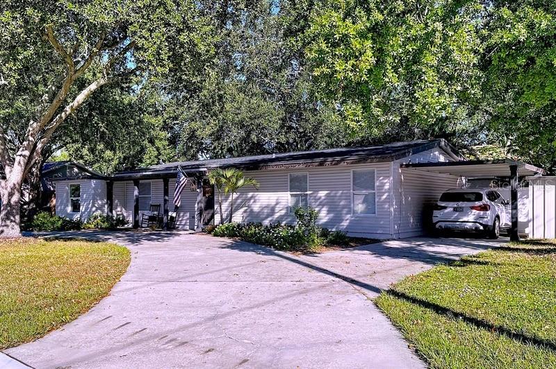 Image 3 of 37 For 3501 Paxton Avenue