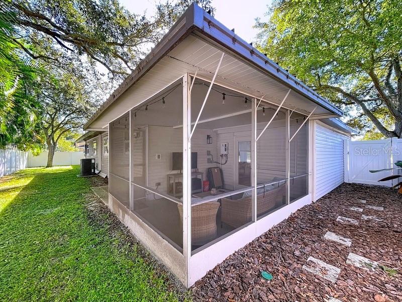 Image 31 of 37 For 3501 Paxton Avenue