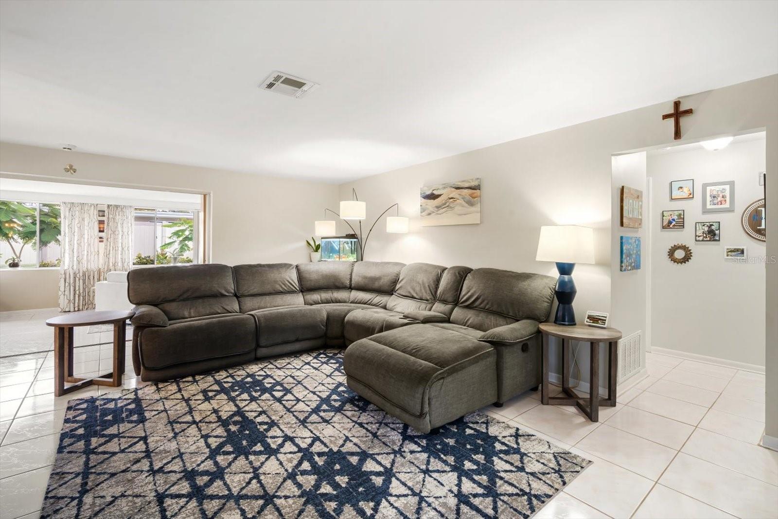 Image 5 of 24 For 1821 Bellemeade Drive