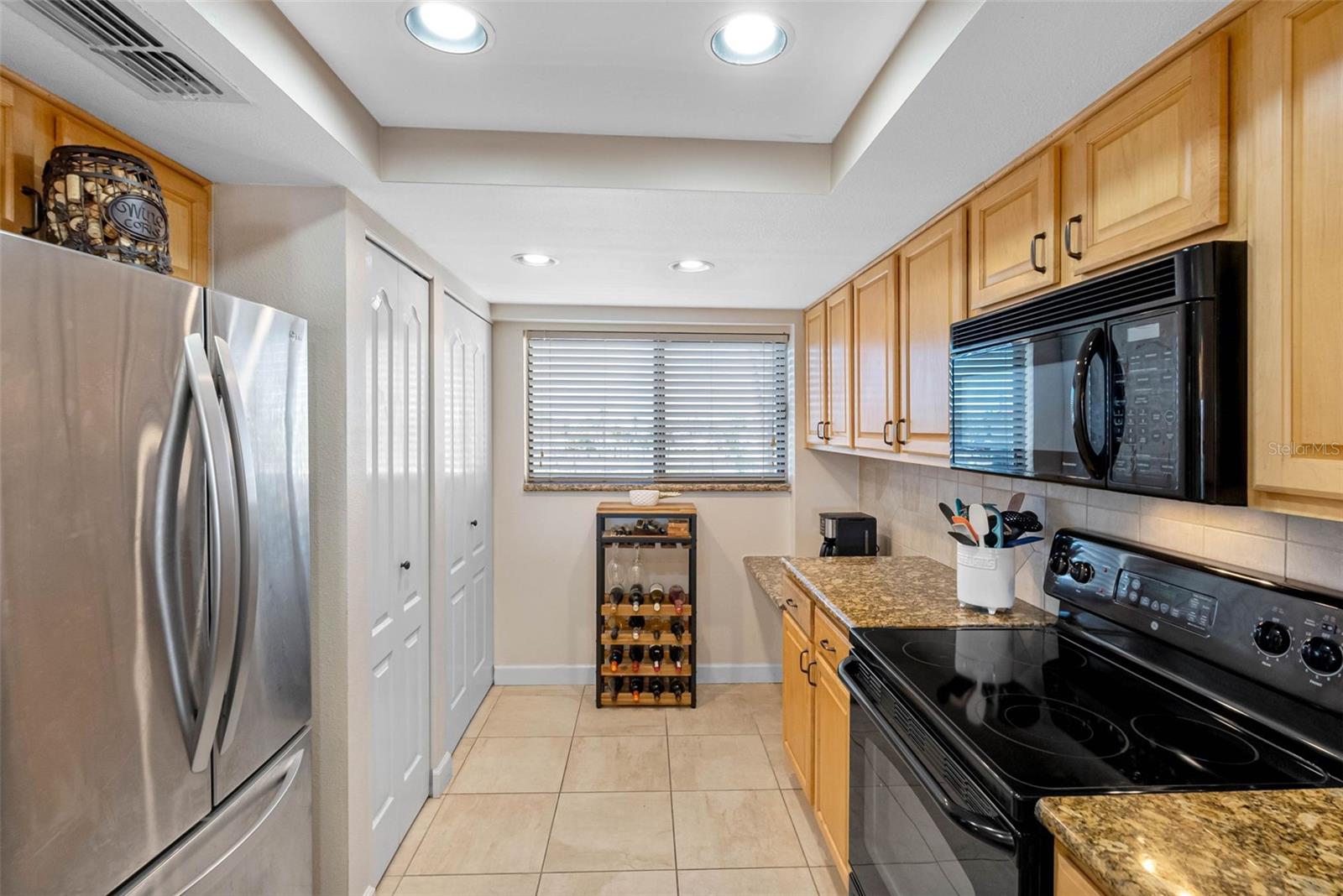 Image 16 of 73 For 363 Pinellas Bayway S 41