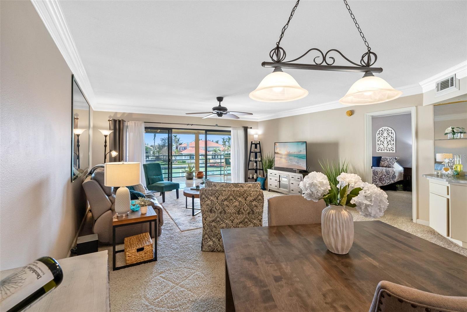 Image 25 of 73 For 363 Pinellas Bayway S 41