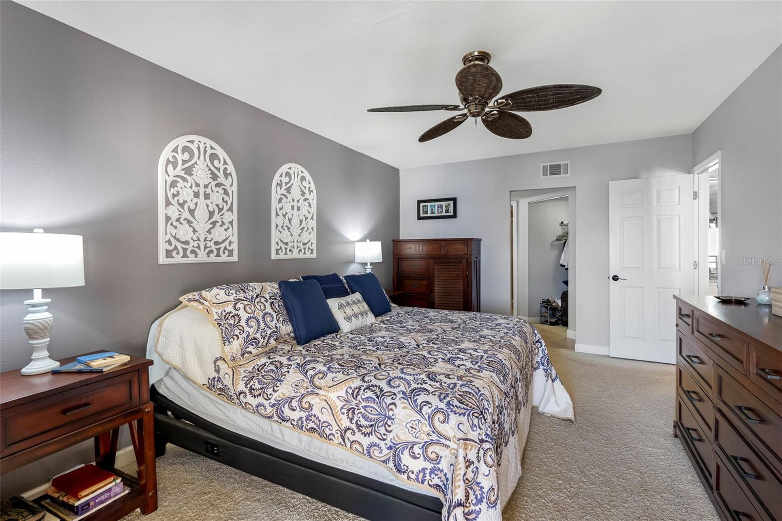 Image 39 of 73 For 363 Pinellas Bayway S 41