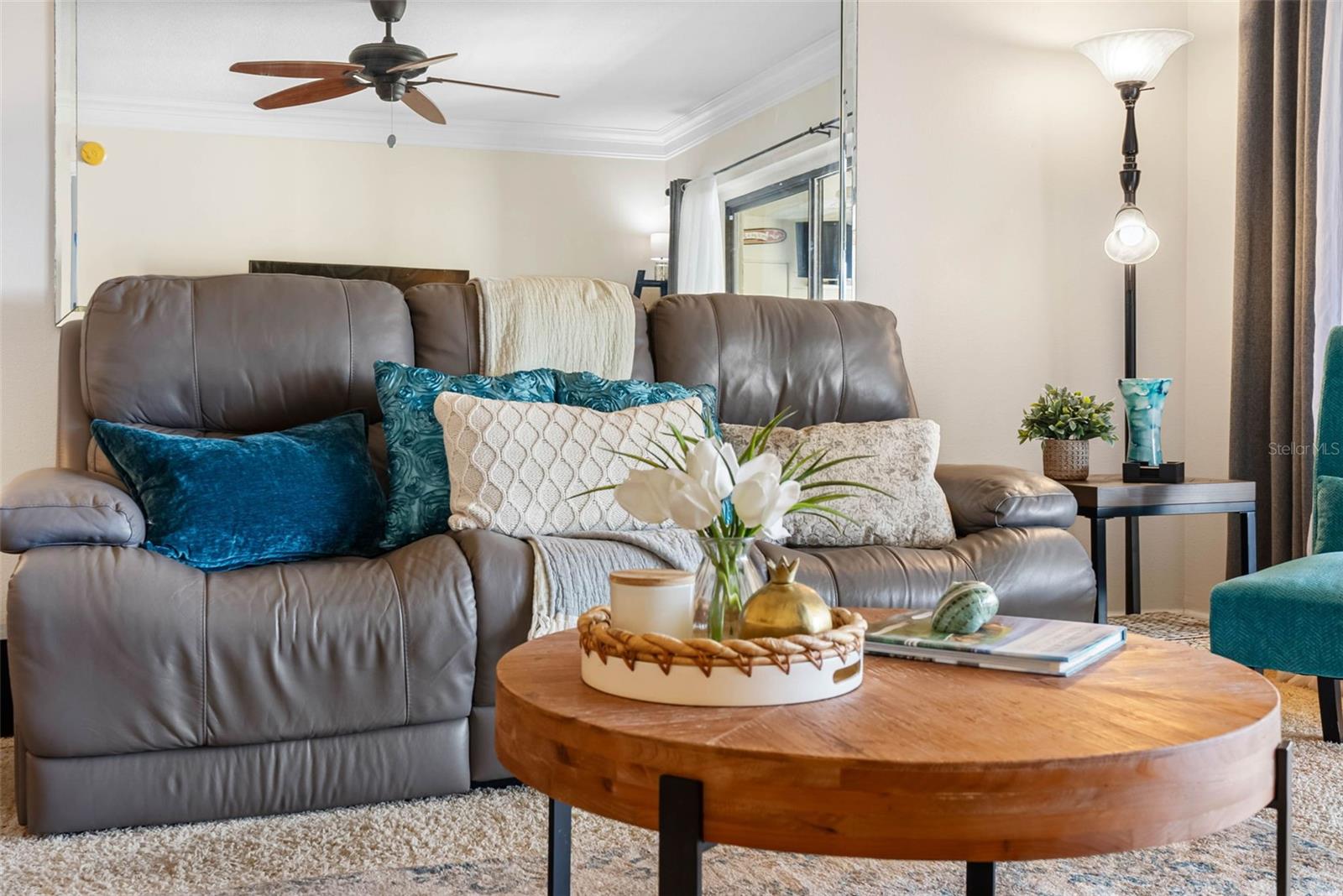 Image 44 of 73 For 363 Pinellas Bayway S 41