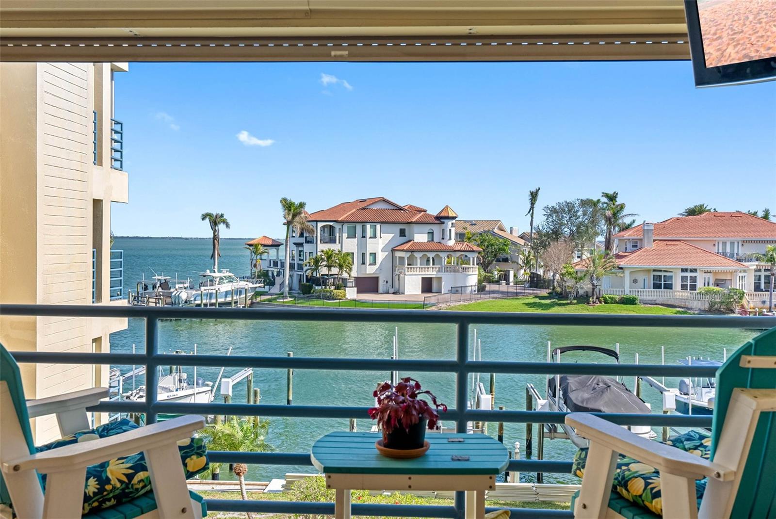 Image 48 of 73 For 363 Pinellas Bayway S 41