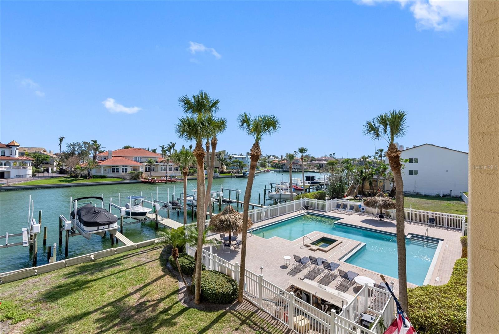 Image 5 of 73 For 363 Pinellas Bayway S 41