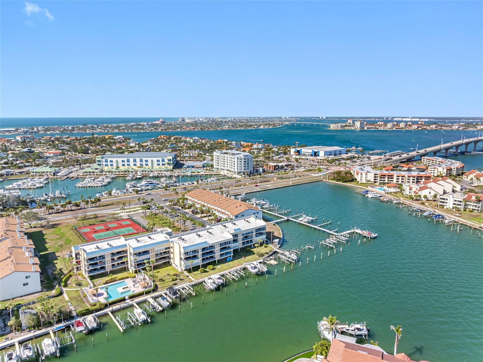 Image 58 of 73 For 363 Pinellas Bayway S 41