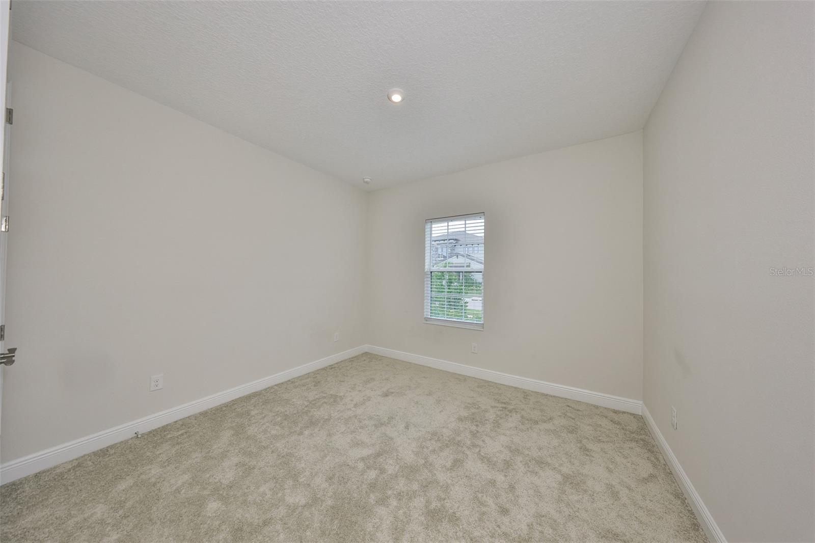 Image 26 of 51 For 13211 Twin Bridges Drive
