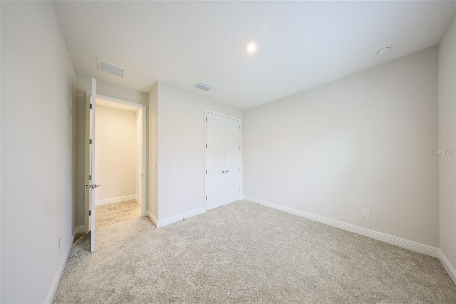 Image 27 of 51 For 13211 Twin Bridges Drive