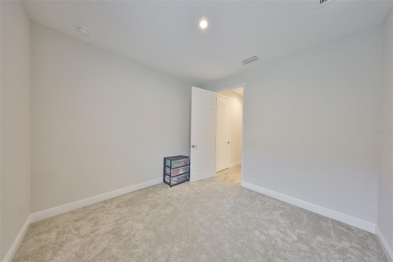 Image 31 of 51 For 13211 Twin Bridges Drive