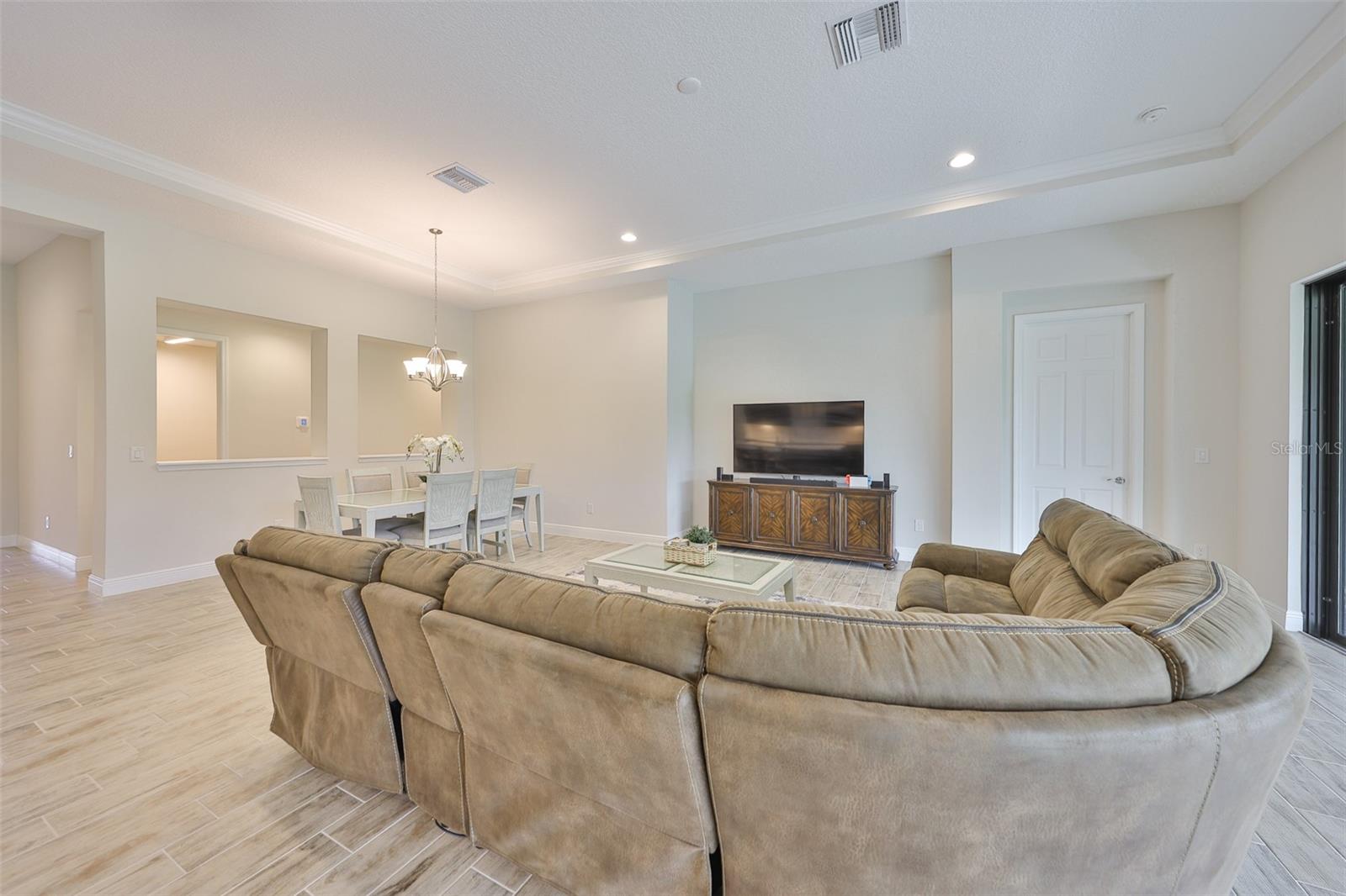 Image 7 of 51 For 13211 Twin Bridges Drive