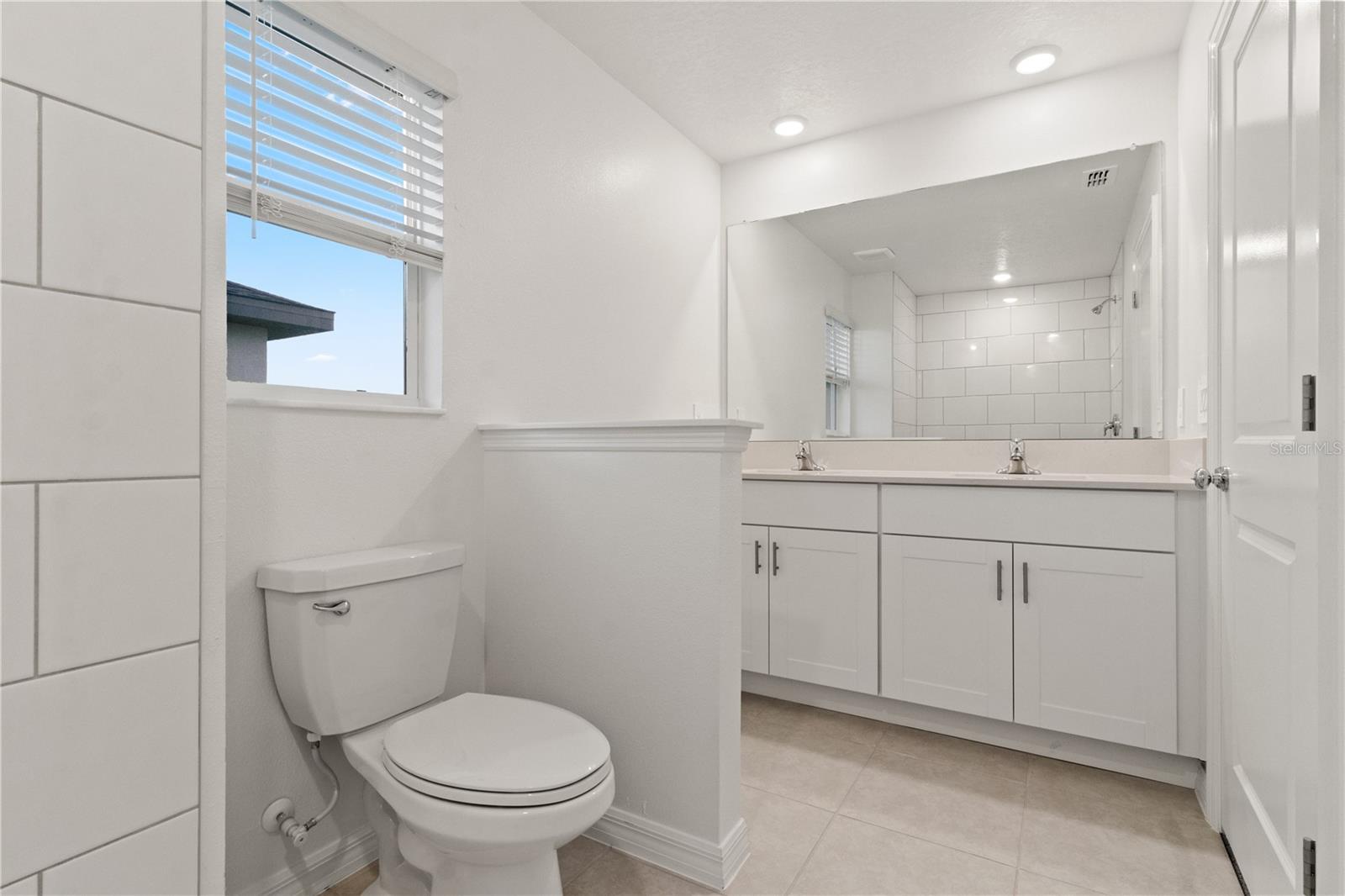 Image 17 of 31 For 9421 Cannon Beach Drive