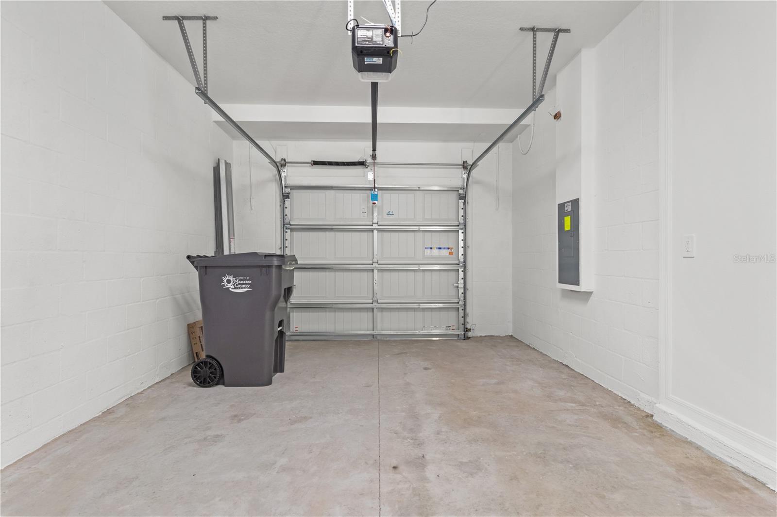 Image 26 of 31 For 9421 Cannon Beach Drive