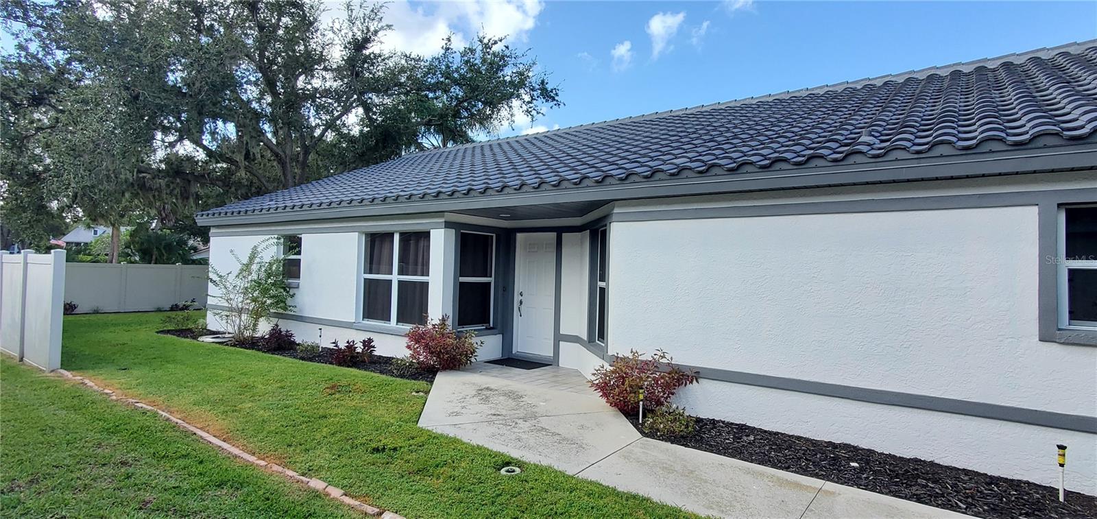 Image 3 of 28 For 5508 83rd Terrace E