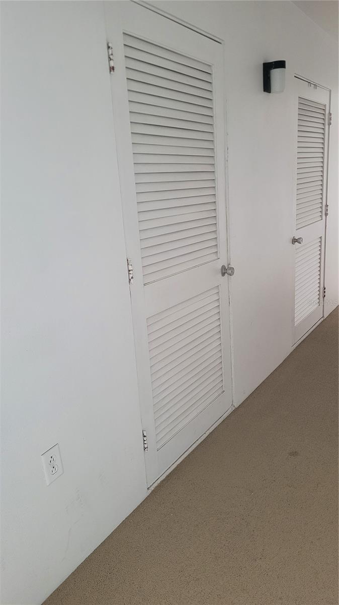 Image 11 of 62 For 1100 Shore Drive Ne 407