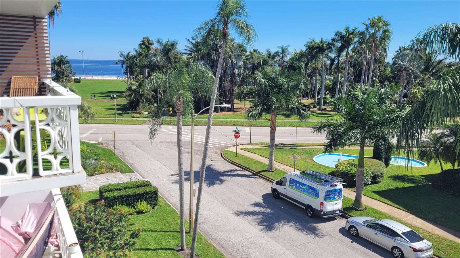 Image 12 of 62 For 1100 Shore Drive Ne 407