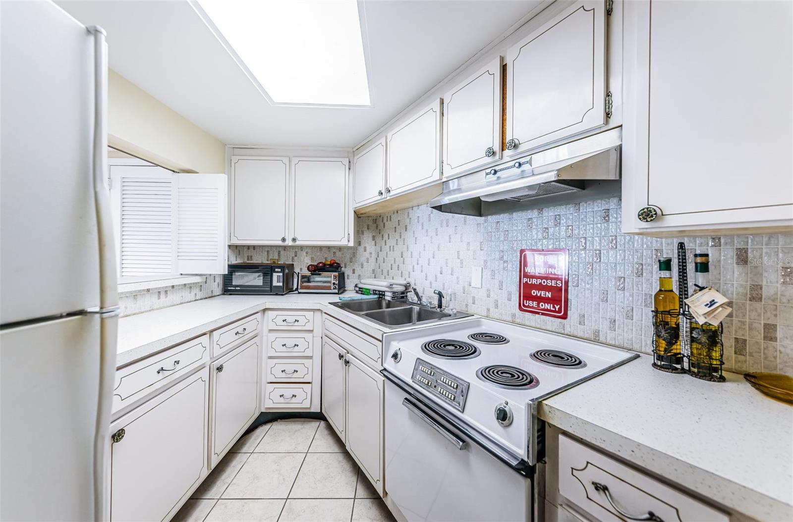 Image 15 of 62 For 1100 Shore Drive Ne 407