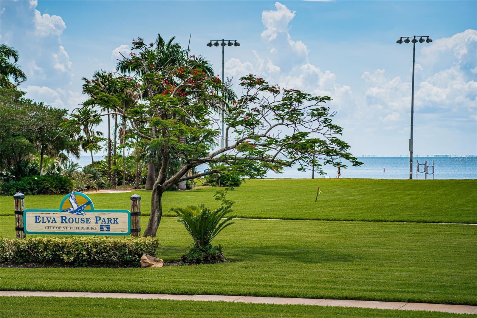 Image 18 of 62 For 1100 Shore Drive Ne 407