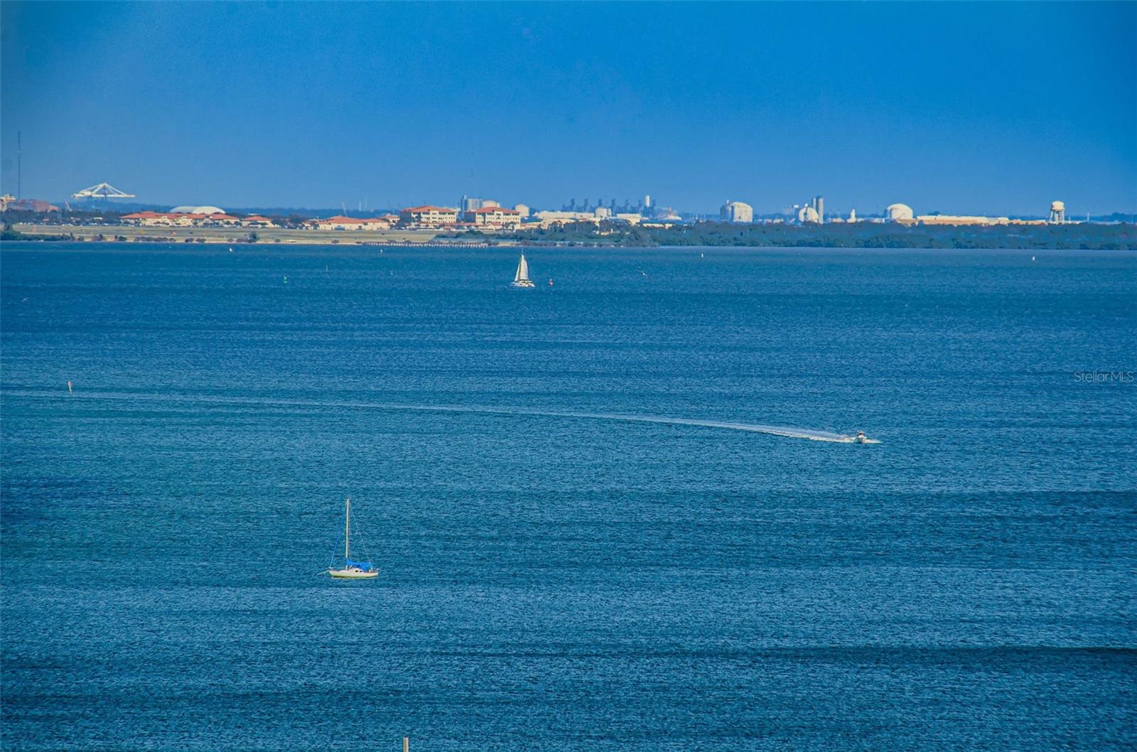 Image 61 of 62 For 1100 Shore Drive Ne 407