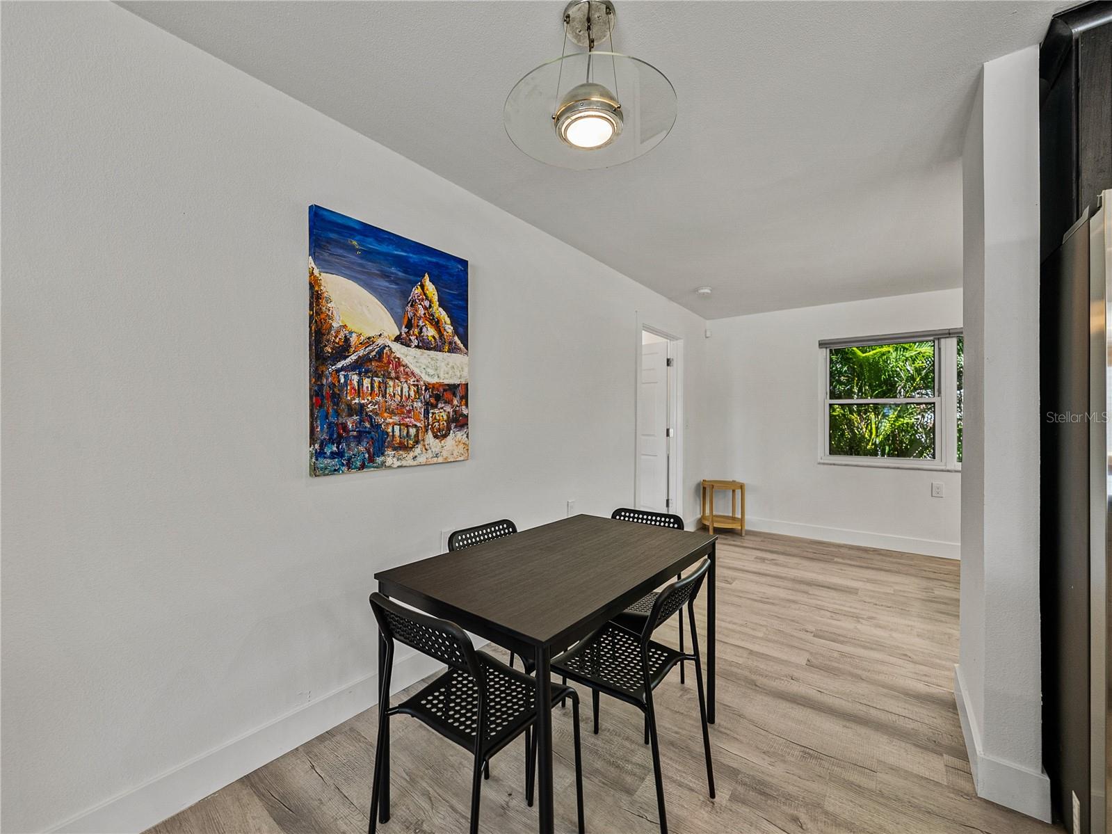 Image 22 of 82 For 7125 Shore Drive S