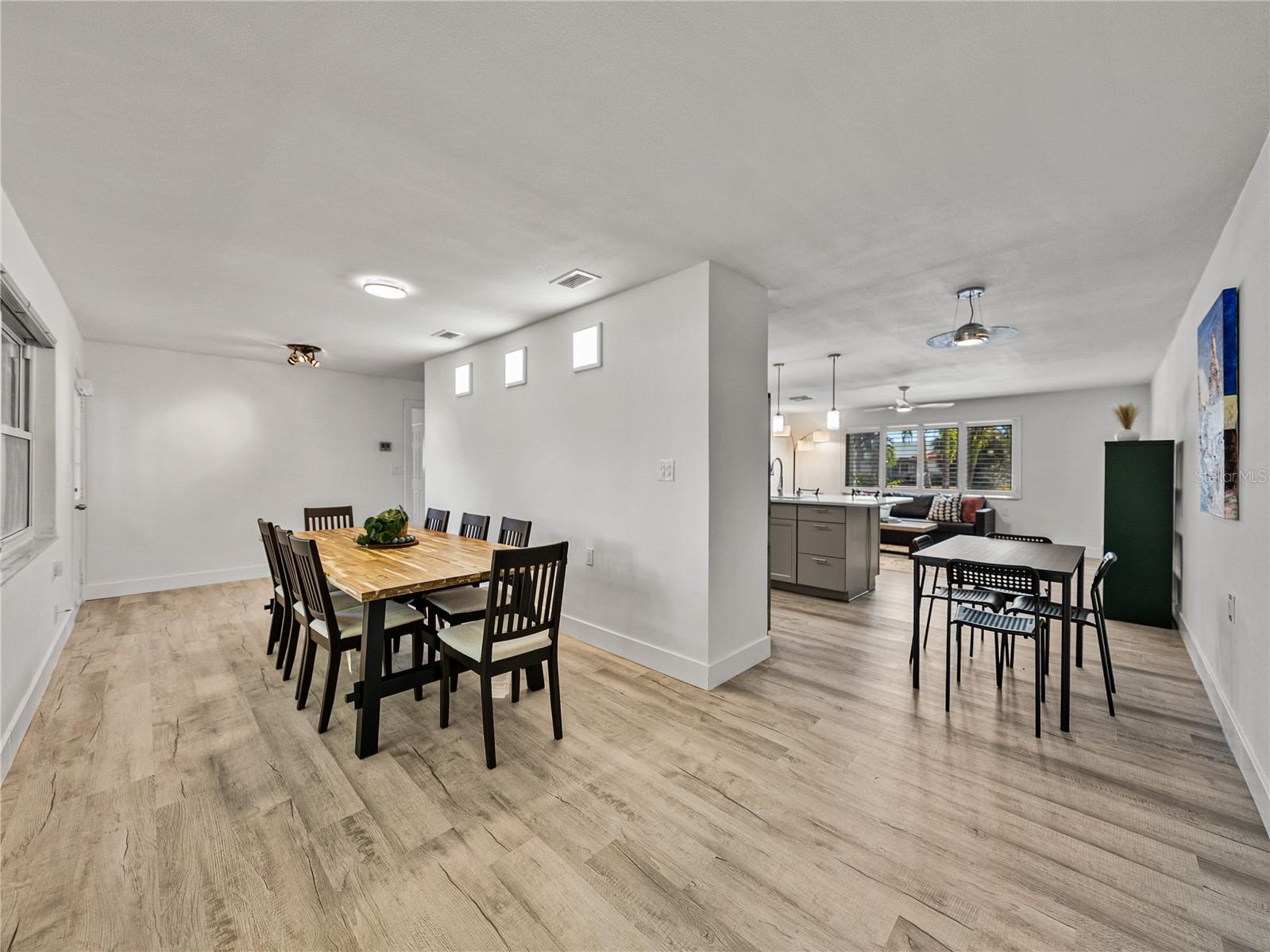 Image 23 of 82 For 7125 Shore Drive S