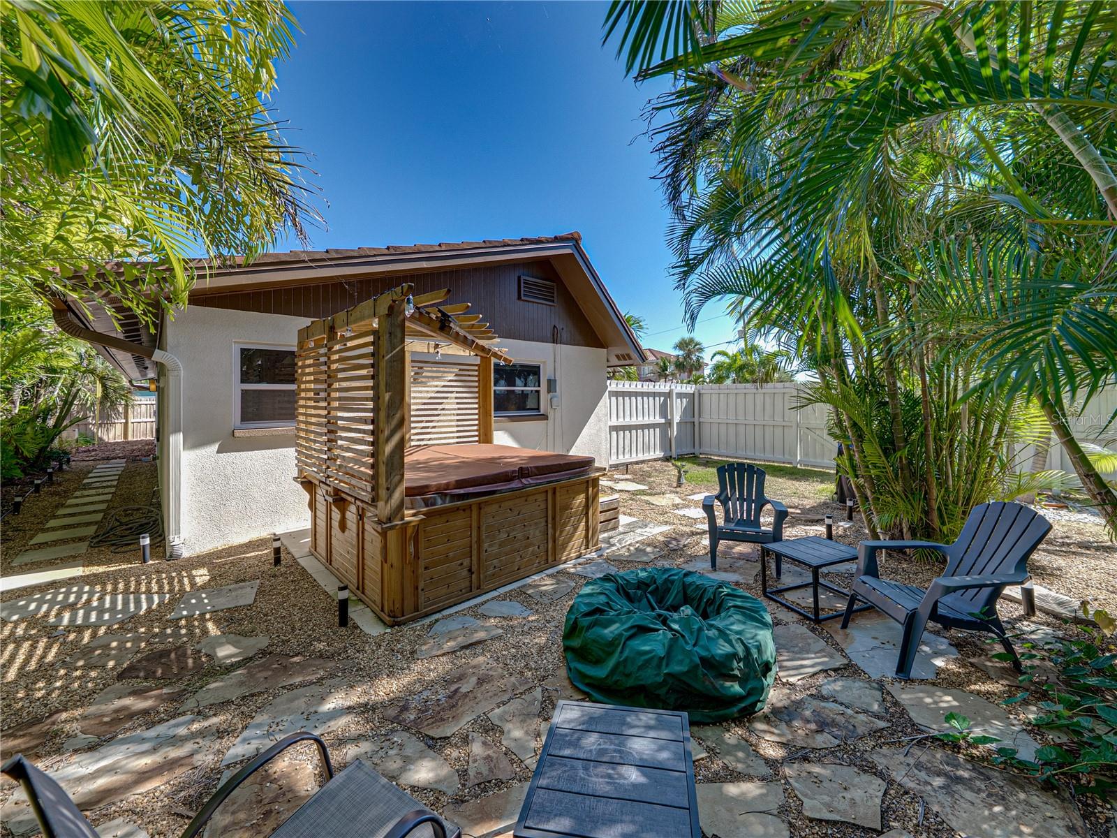 Image 50 of 82 For 7125 Shore Drive S