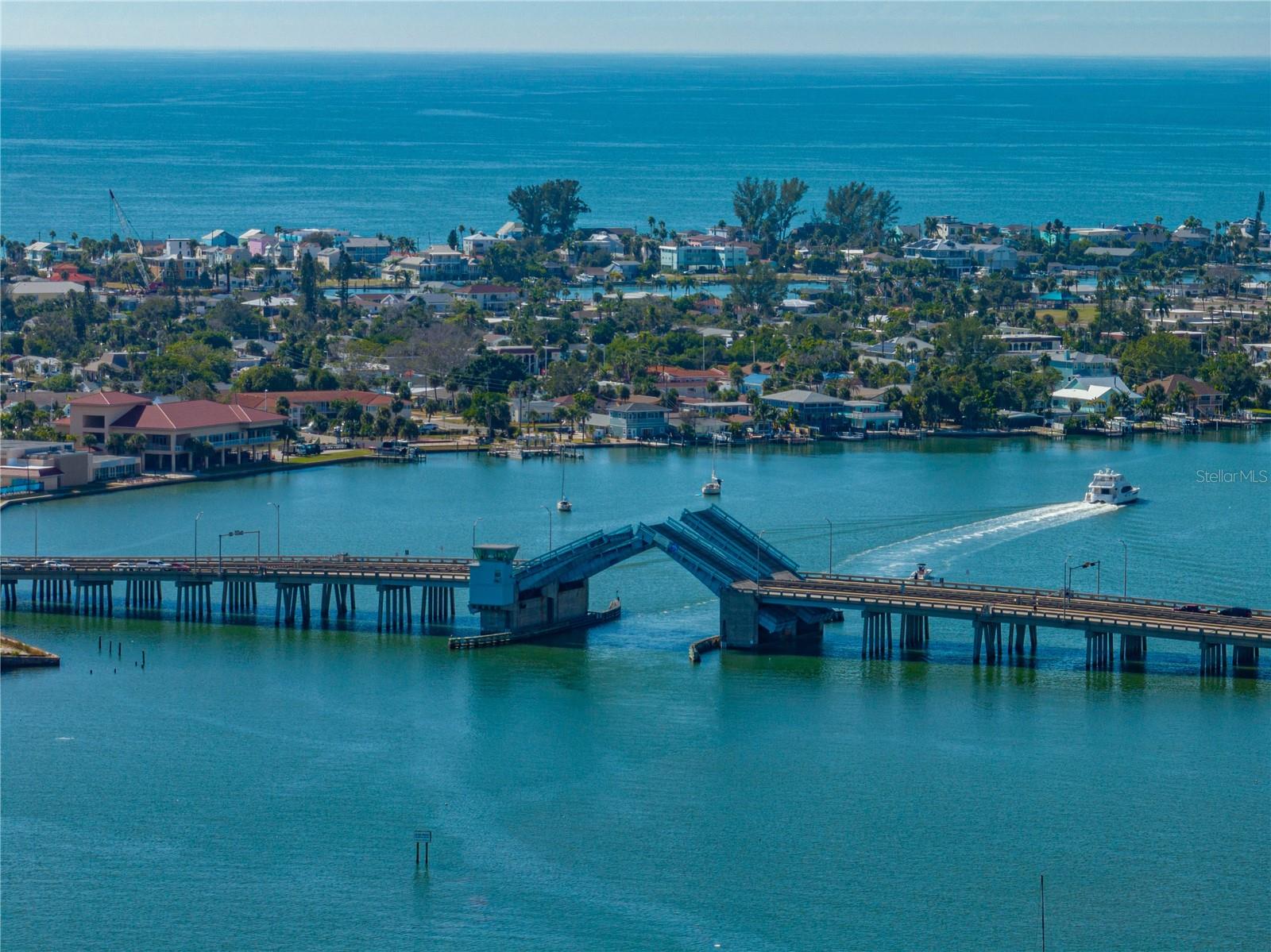 Image 71 of 82 For 7125 Shore Drive S