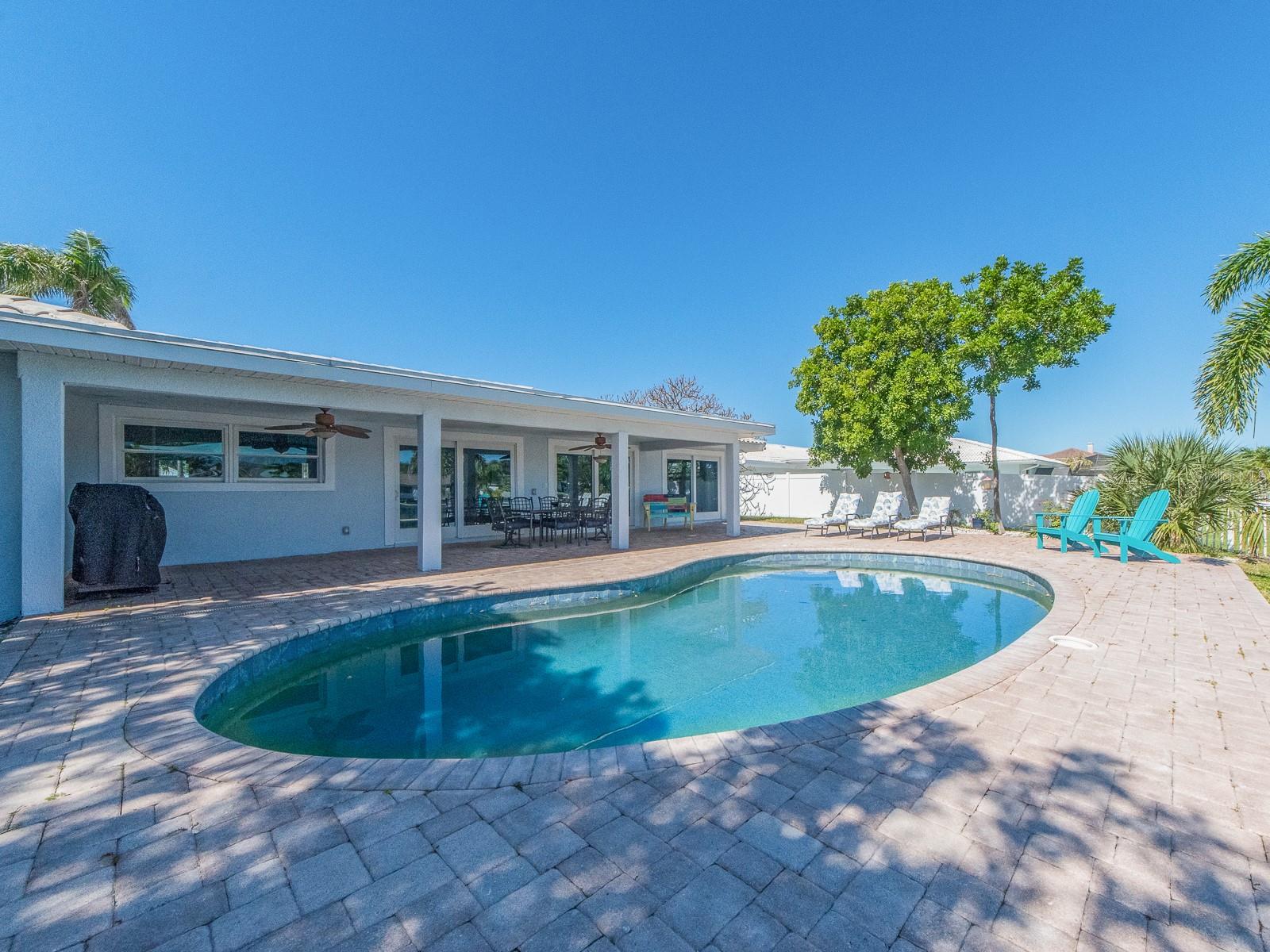 Listing photo id 13 for 725 Snug Island