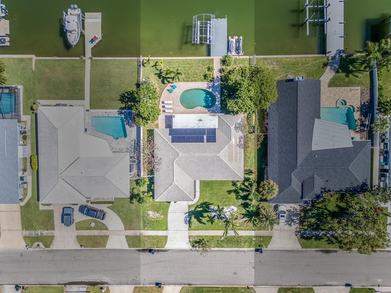 Listing photo id 15 for 725 Snug Island