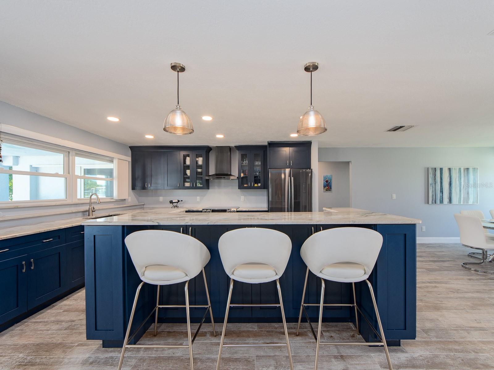 Listing photo id 5 for 725 Snug Island
