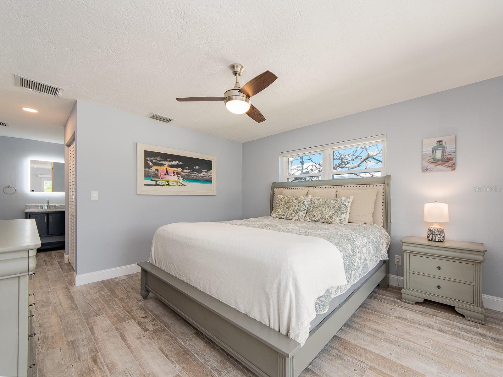 Listing photo id 7 for 725 Snug Island