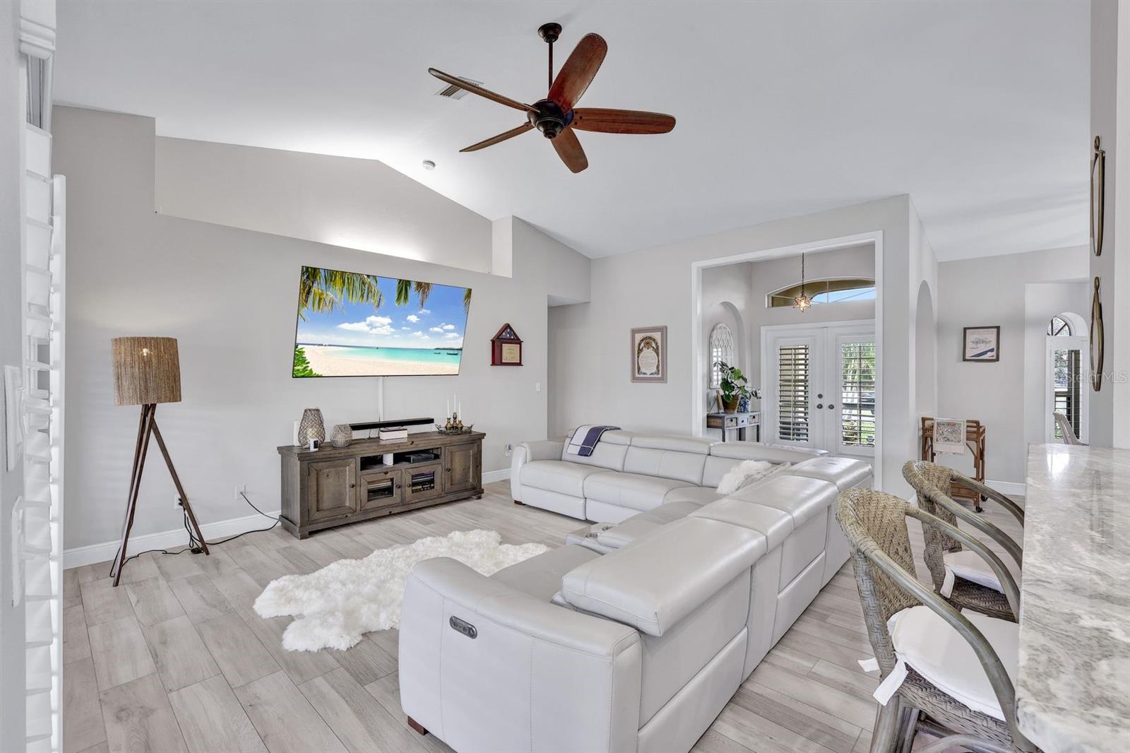 Image 11 of 46 For 4328 18th Avenue