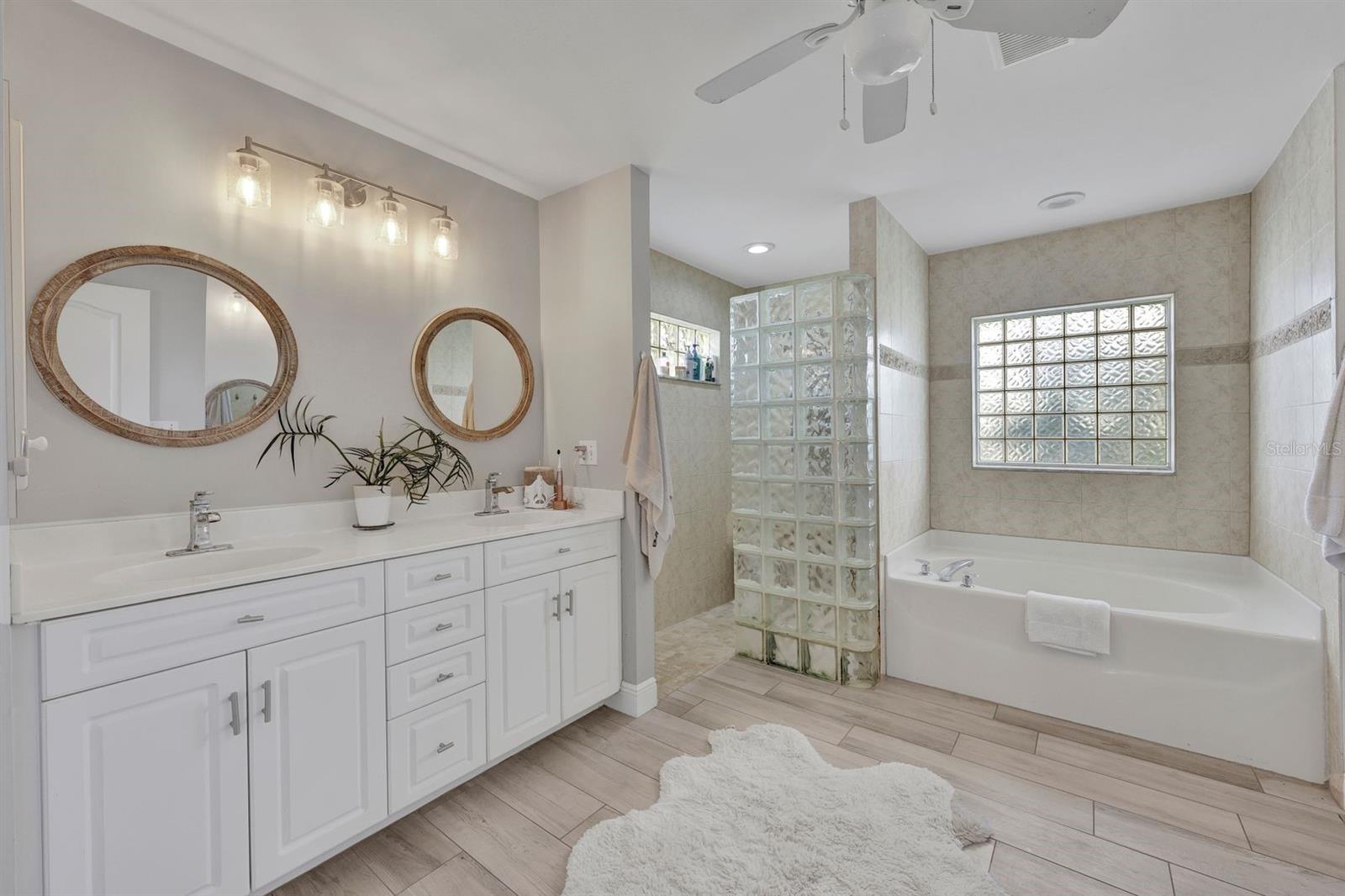 Image 20 of 46 For 4328 18th Avenue