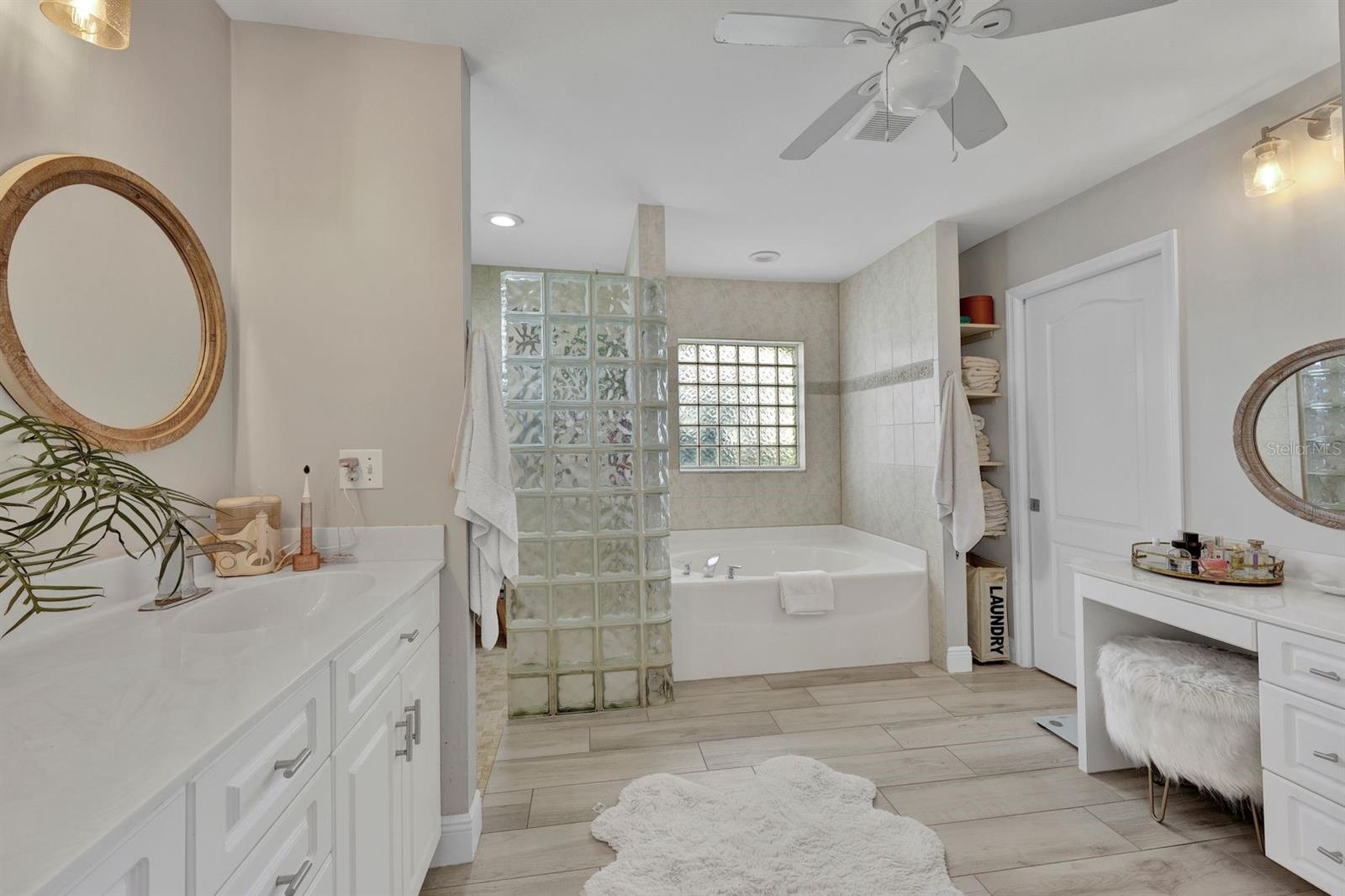 Image 21 of 46 For 4328 18th Avenue