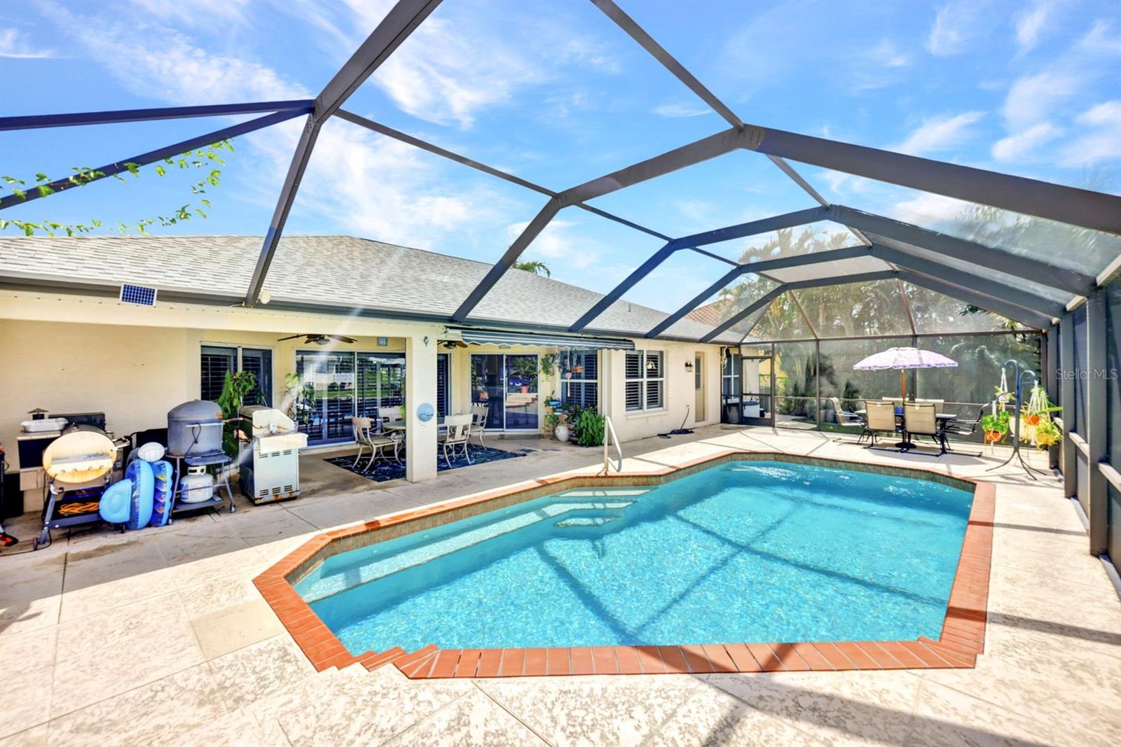 Image 28 of 46 For 4328 18th Avenue