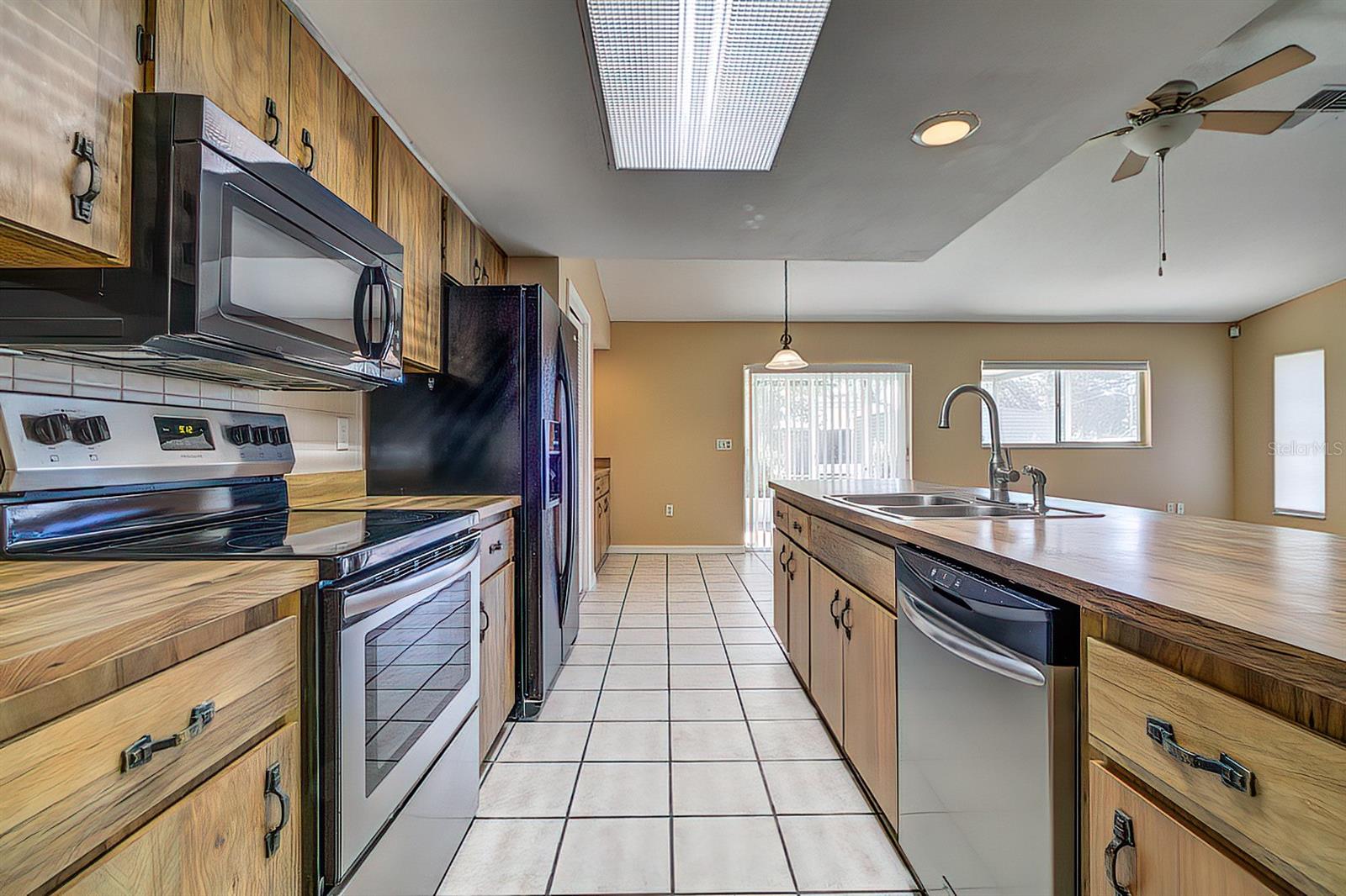 Image 11 of 36 For 11100 Monarch Street
