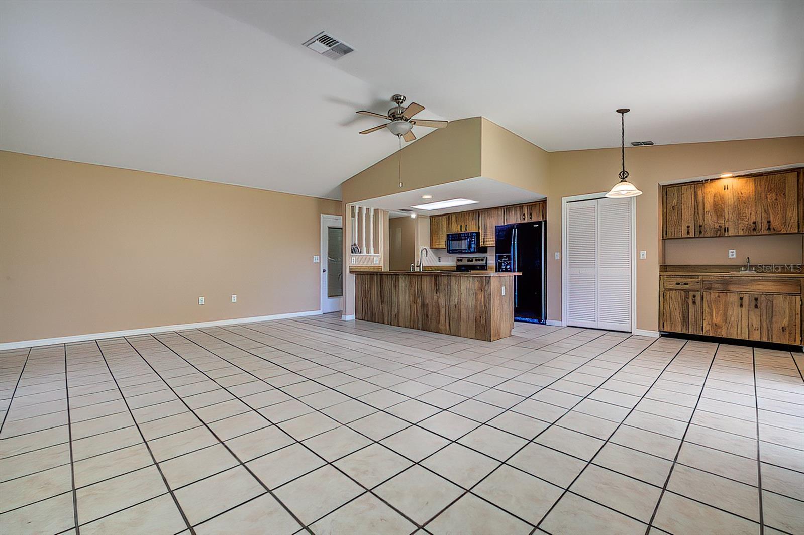 Image 6 of 36 For 11100 Monarch Street
