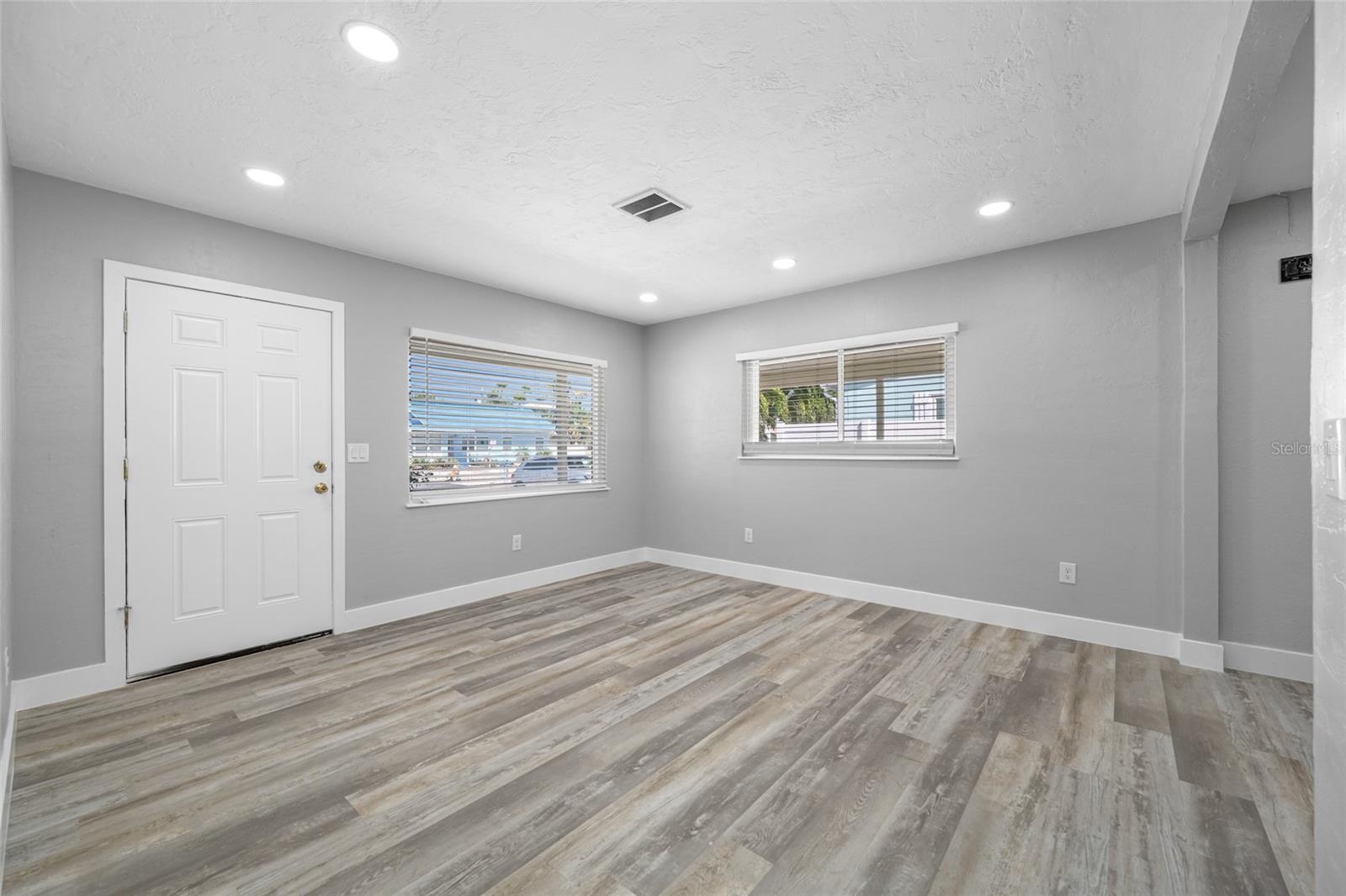 Image 5 of 35 For 340 79th Avenue