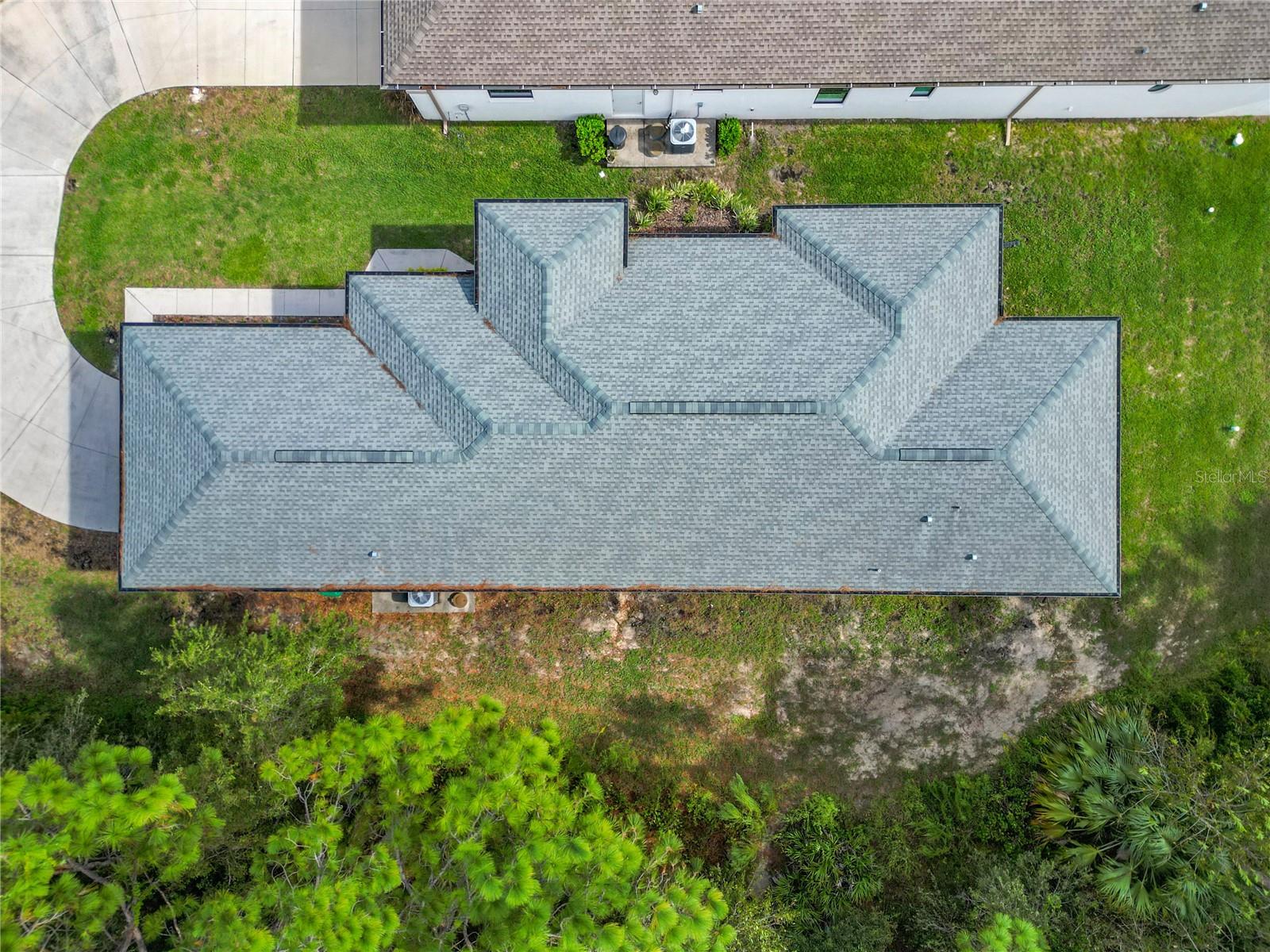 Image 42 of 45 For 8 Deer Court 15