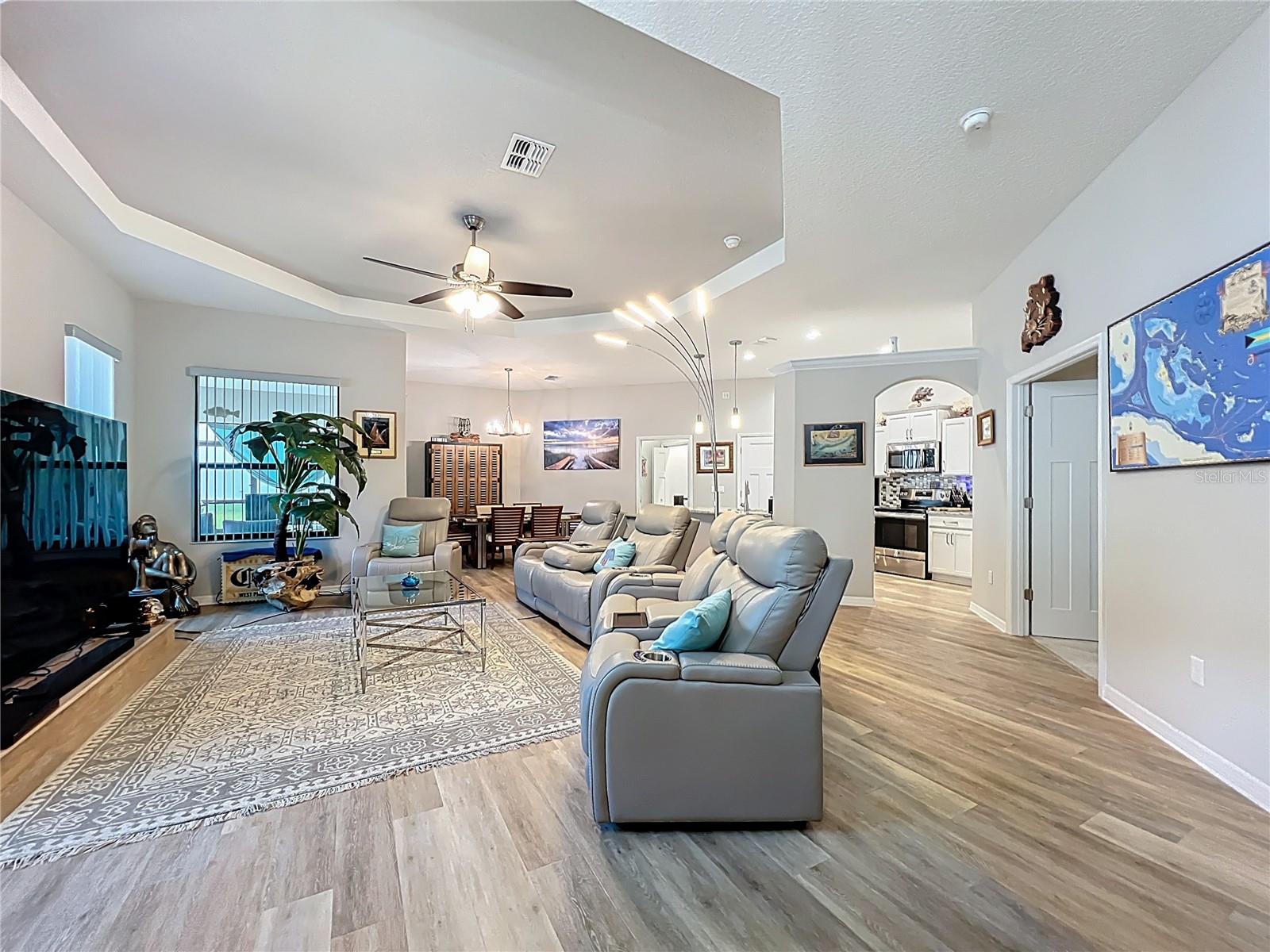 Image 9 of 45 For 8 Deer Court 15