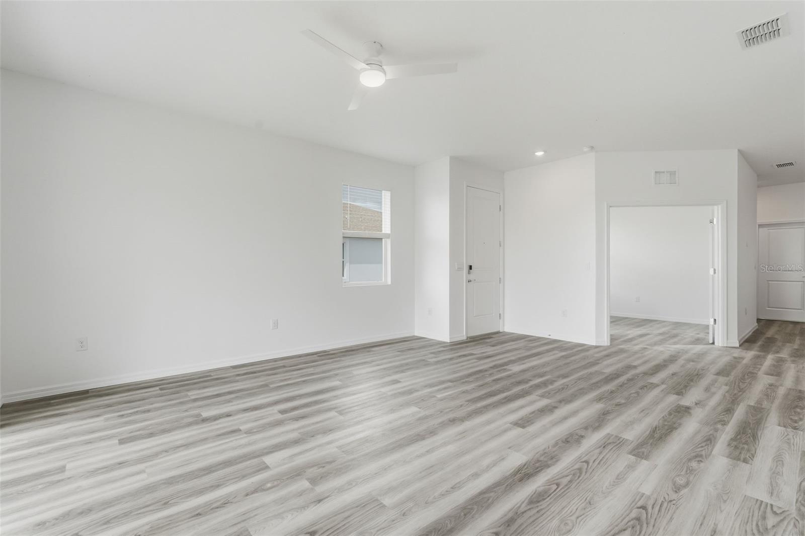 Image 11 of 43 For 31434 Paper Birch Street