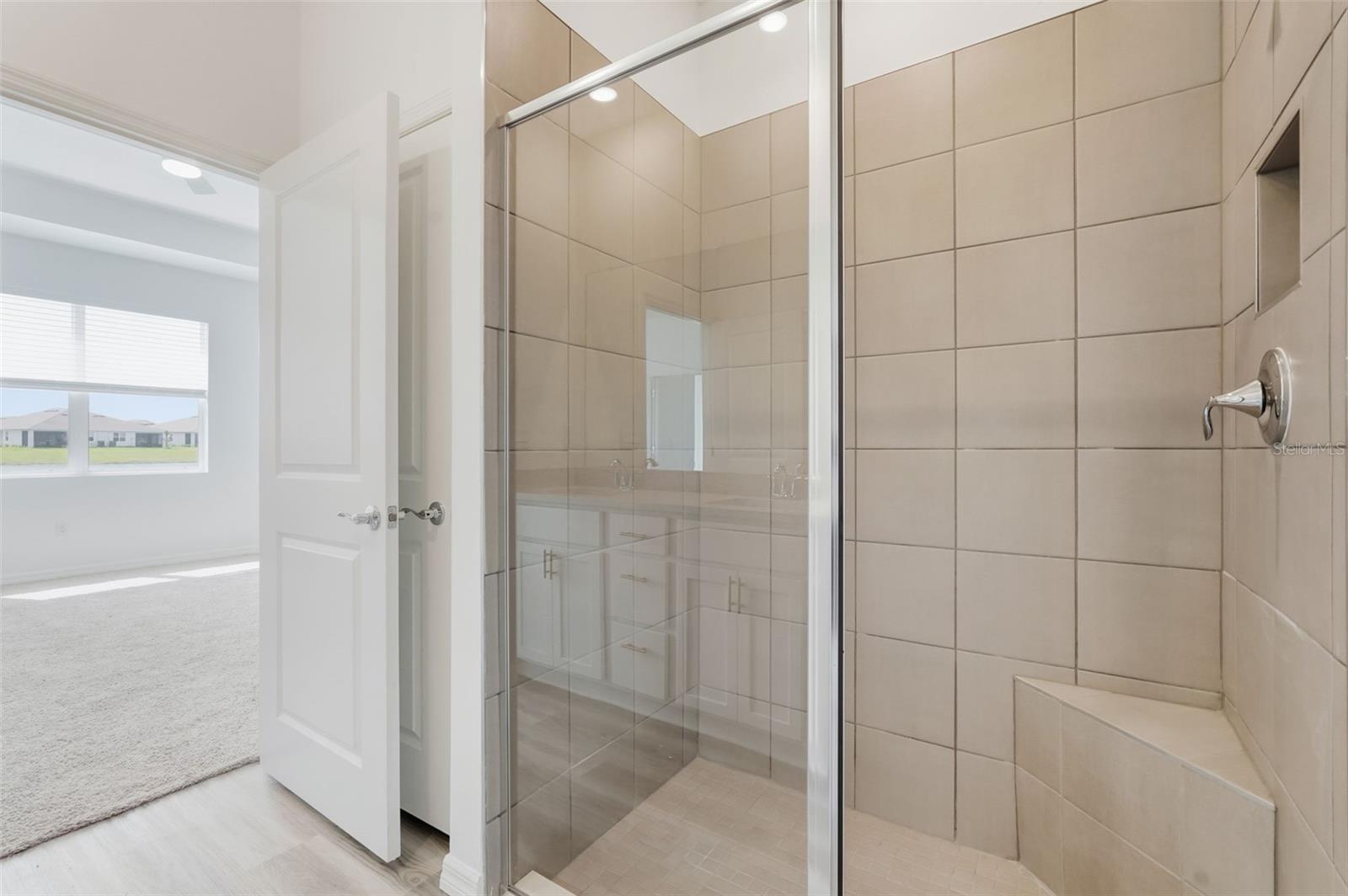 Image 17 of 43 For 31434 Paper Birch Street