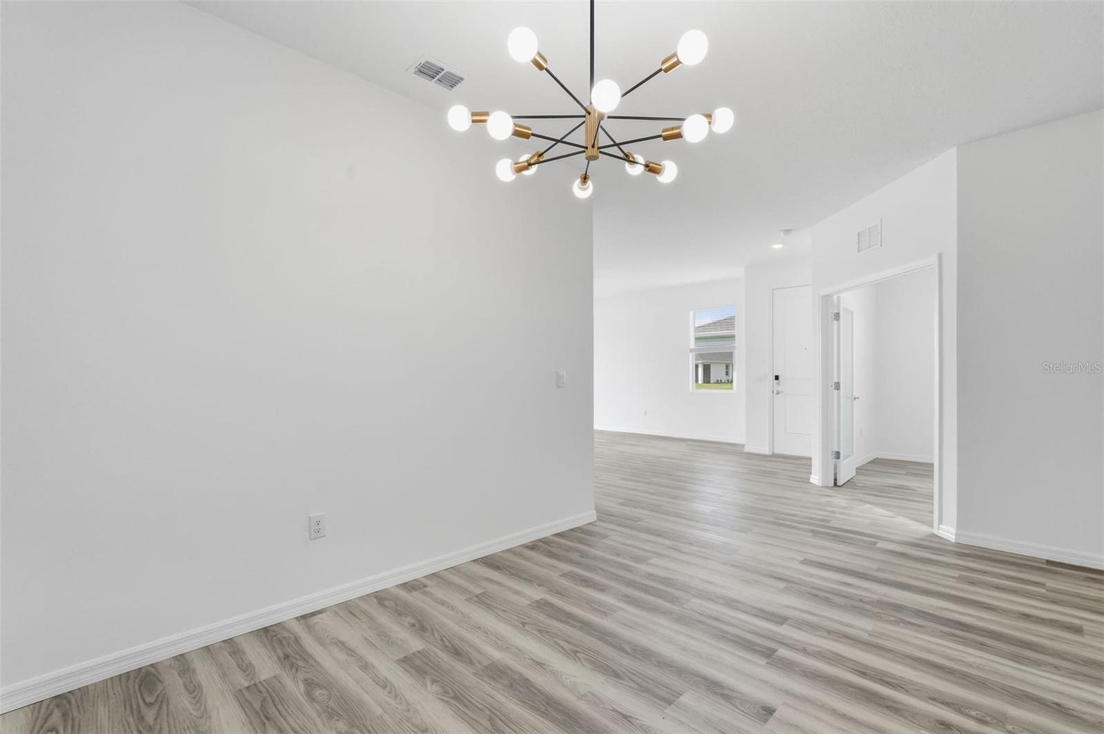 Image 21 of 43 For 31434 Paper Birch Street