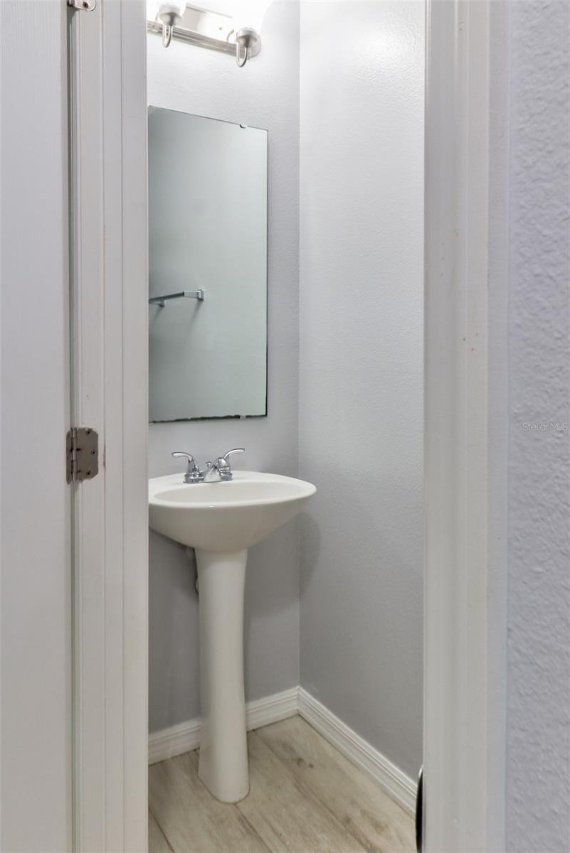 Image 10 of 29 For 4441 Ashburn Square Drive