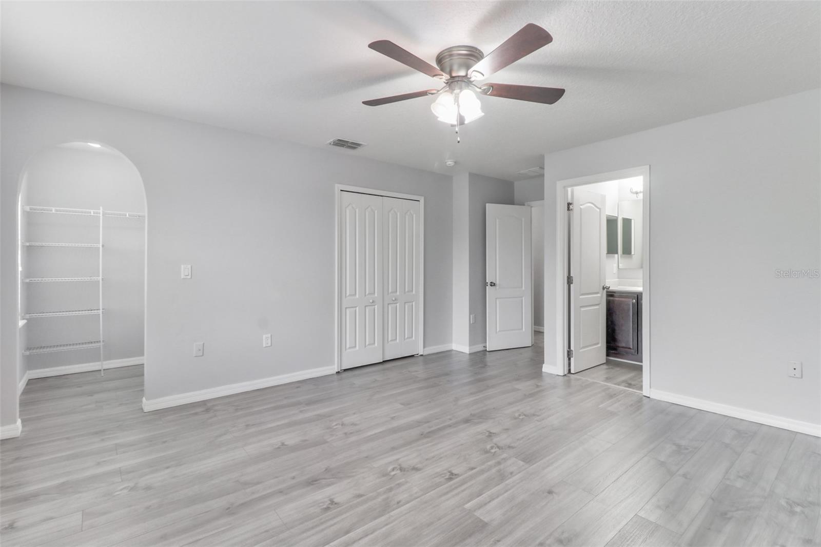 Image 13 of 29 For 4441 Ashburn Square Drive