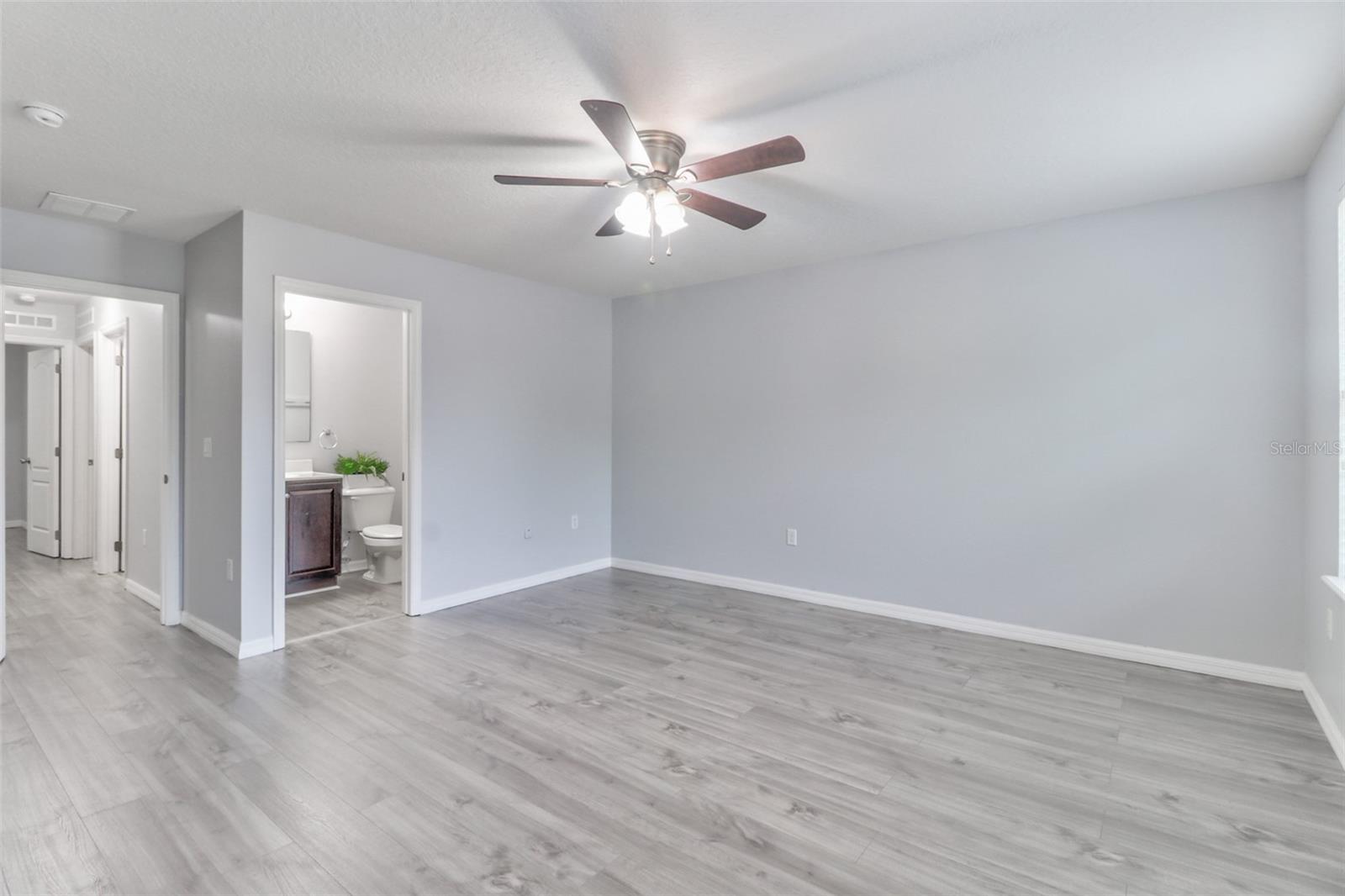 Image 14 of 29 For 4441 Ashburn Square Drive