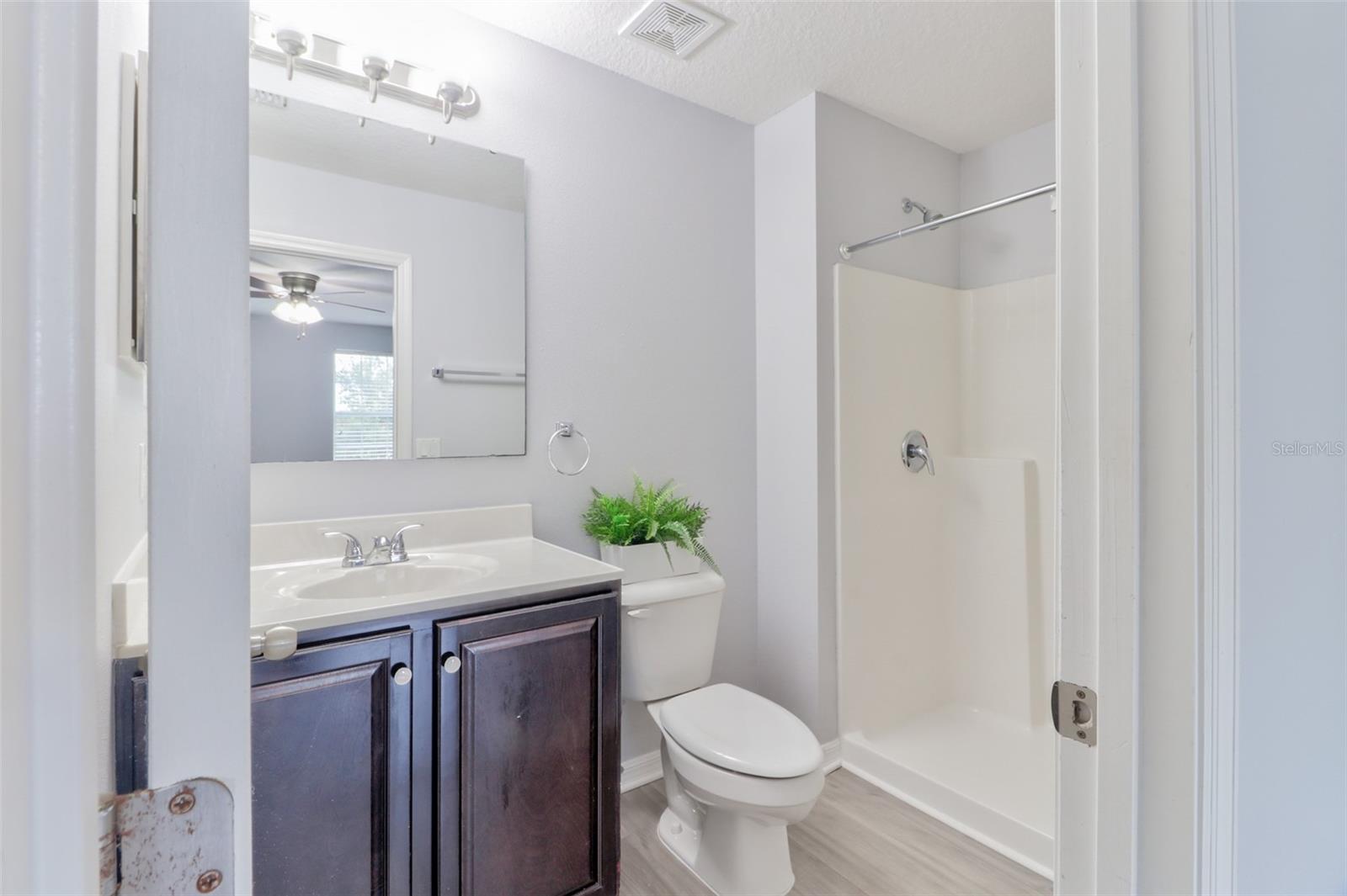 Image 16 of 29 For 4441 Ashburn Square Drive