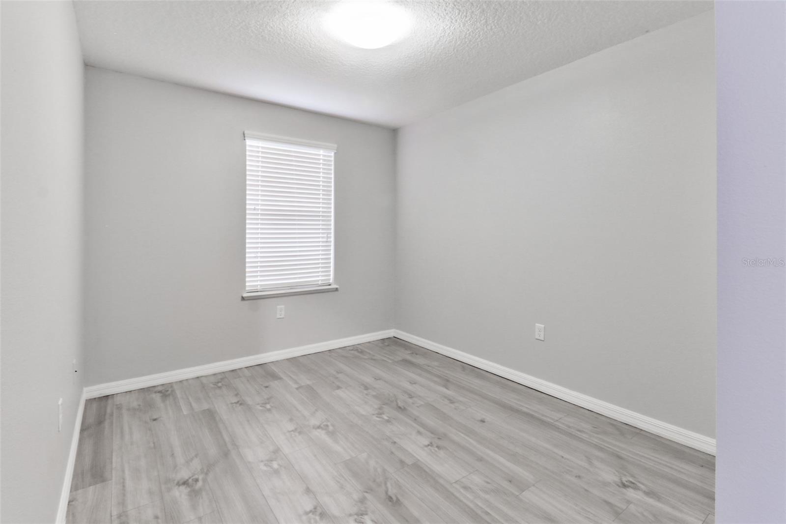 Image 19 of 29 For 4441 Ashburn Square Drive