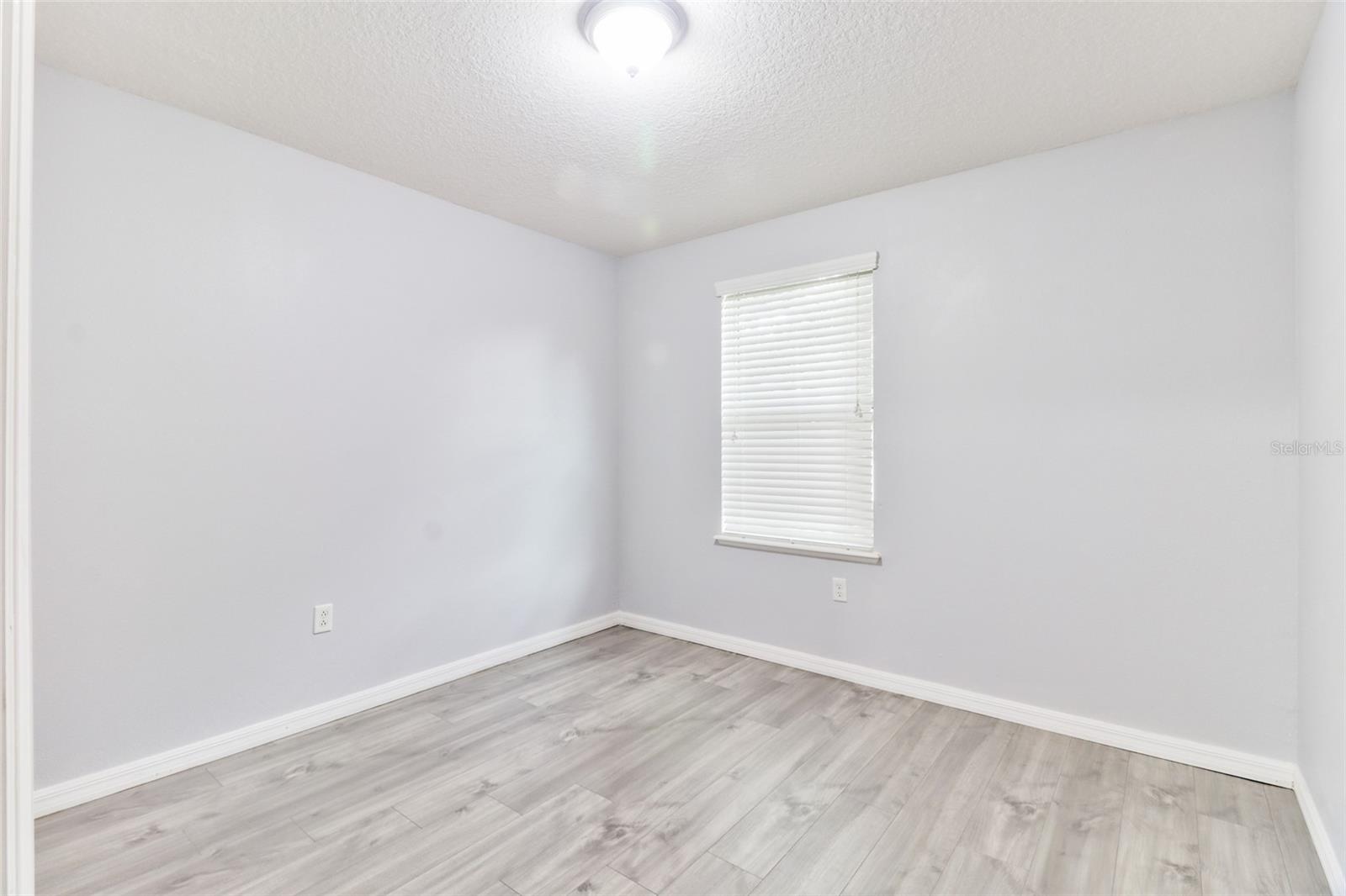 Image 22 of 29 For 4441 Ashburn Square Drive