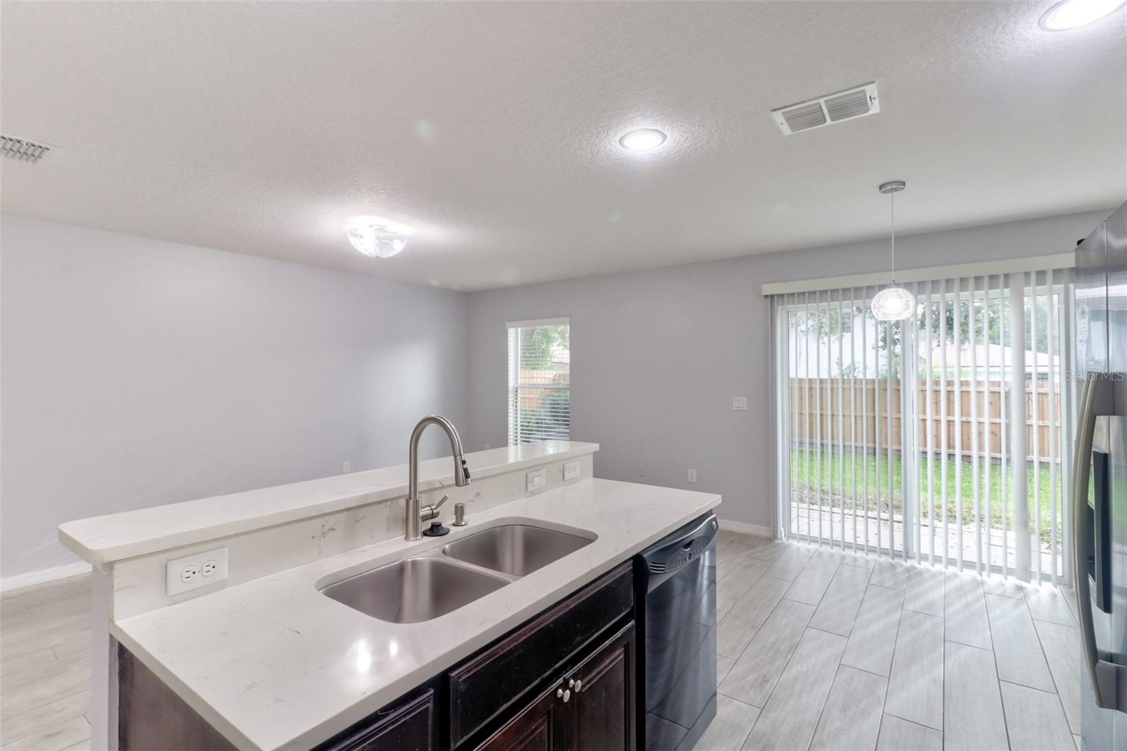 Image 8 of 29 For 4441 Ashburn Square Drive